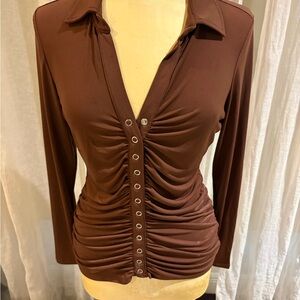 VENUS 
Brown Button-Down Ruched Top